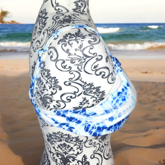 SUMMER MAE Blue & White Tie Dye Bikini Top- XLarge - Picture 2 of 5